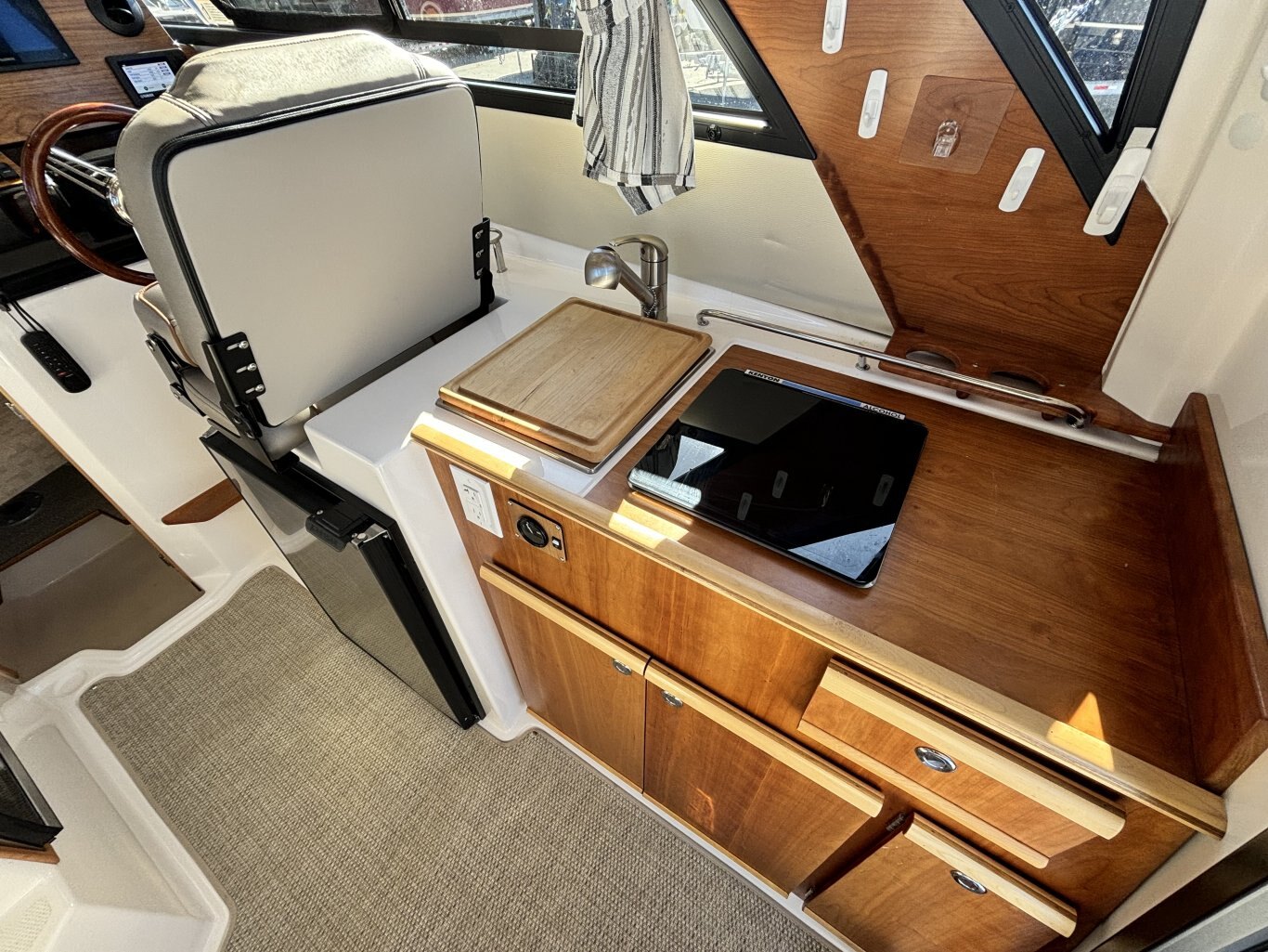 2024 Cutwater C 248 Coupe