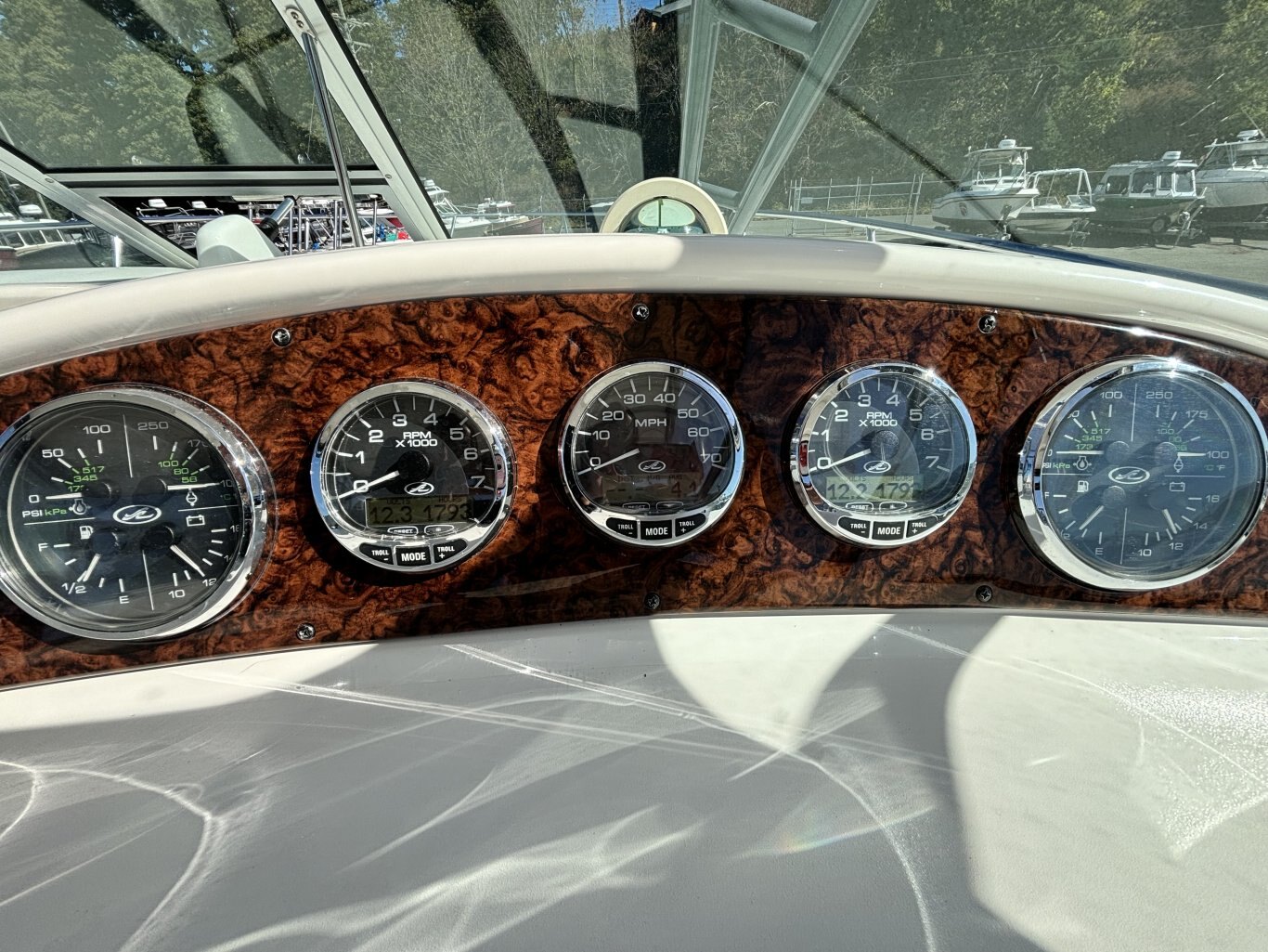 2005 Sea Ray 290 Amberjack