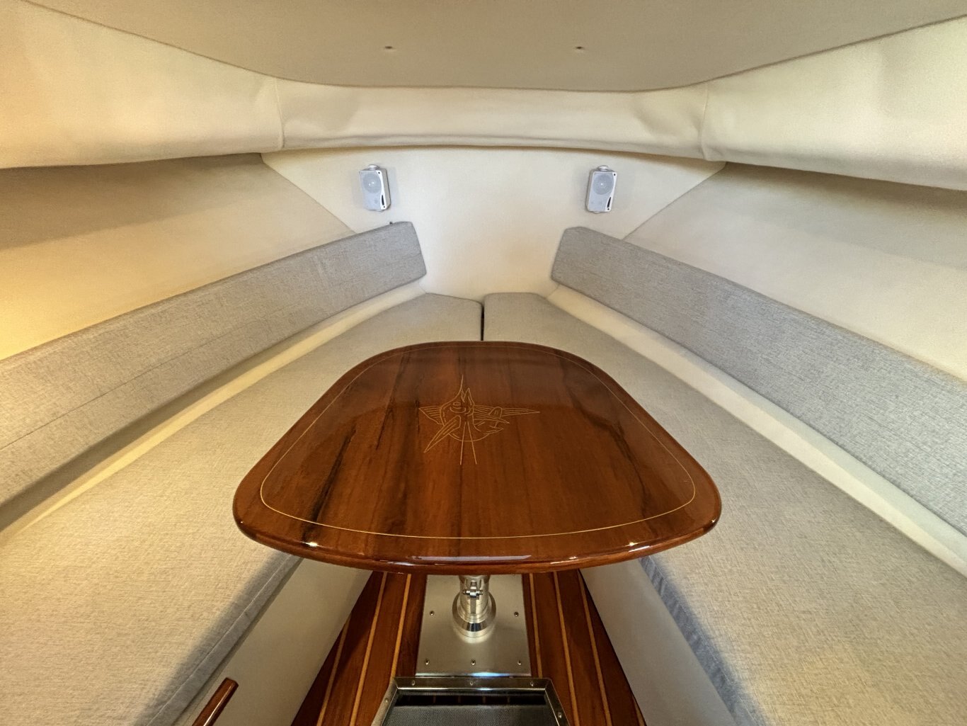 2006 Pursuit 3070 Offshore