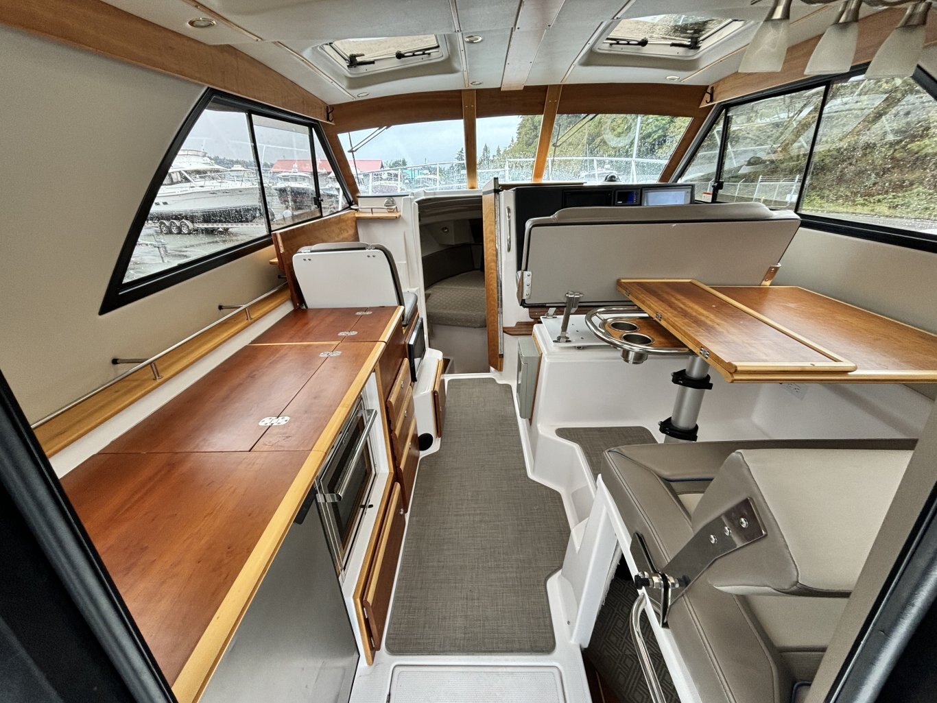 2019 Cutwater C 302 Coupe