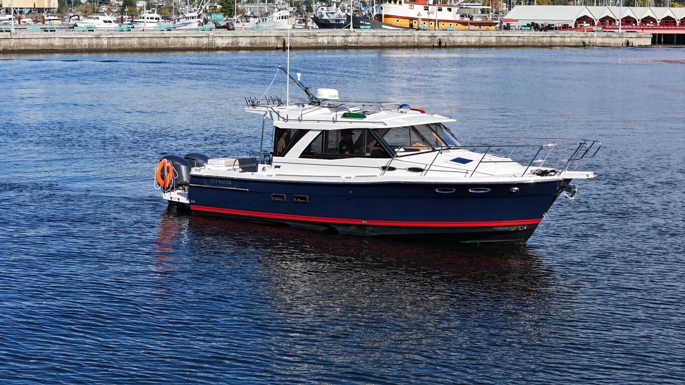 2019 Cutwater C 302 Coupe