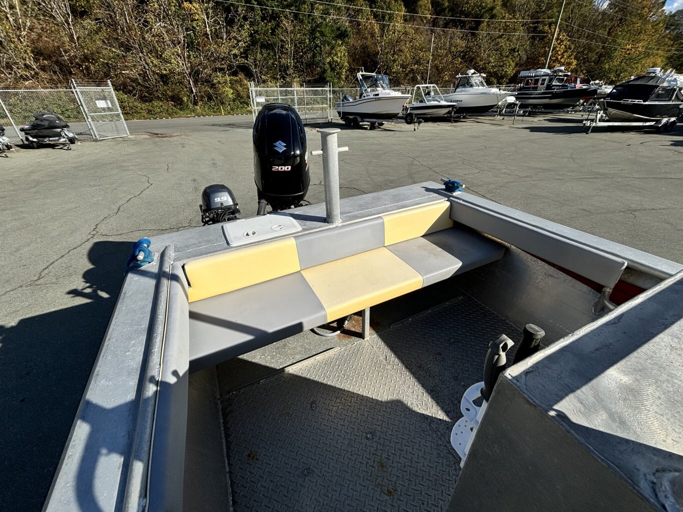 2004 21 Custom Aluminum Sport Fisher