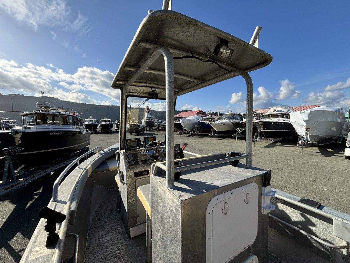 2004 21 Custom Aluminum Sport Fisher