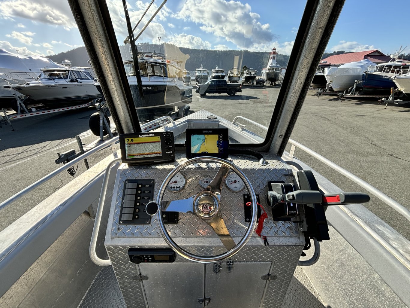 2004 21 Custom Aluminum Sport Fisher