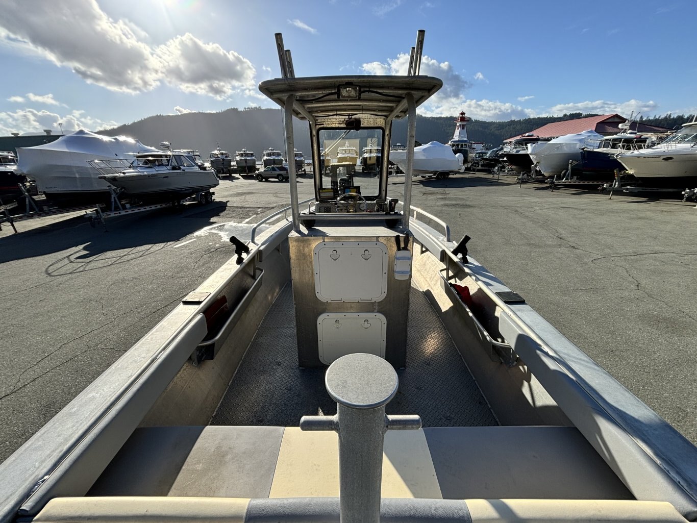 2004 21 Custom Aluminum Sport Fisher