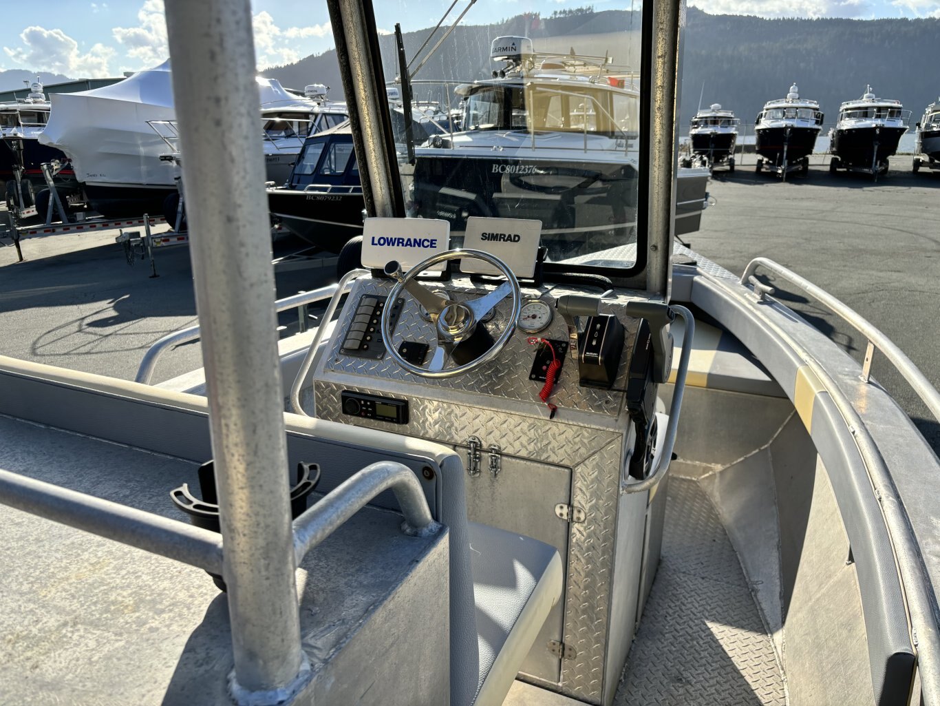 2004 21 Custom Aluminum Sport Fisher