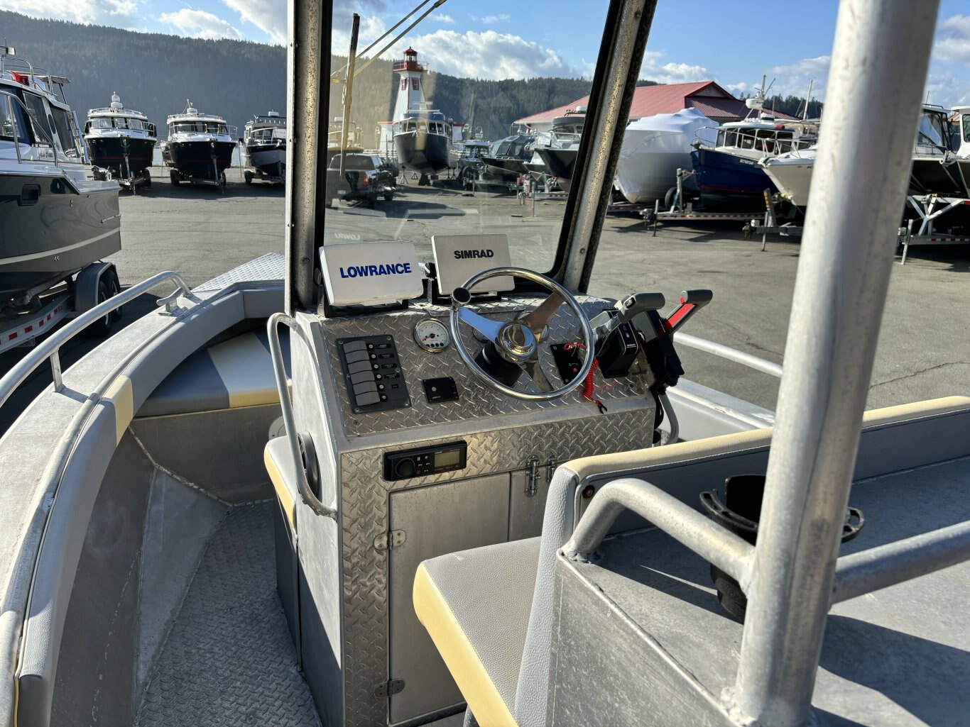 2004 21 Custom Aluminum Sport Fisher