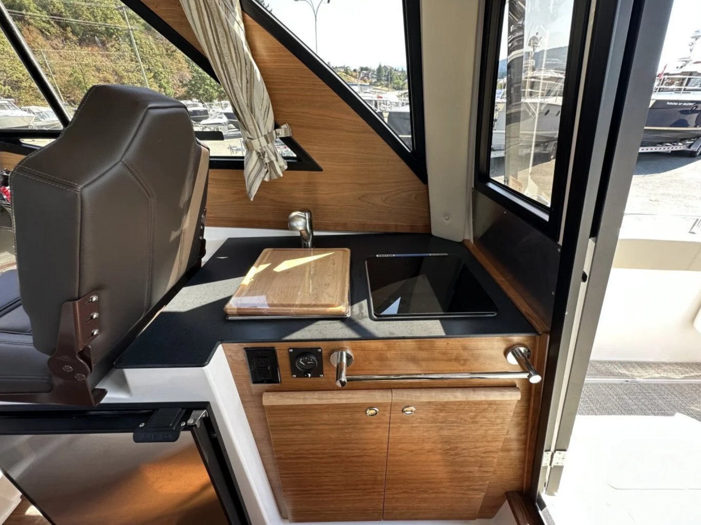 2026 Cutwater C 248 Coupe