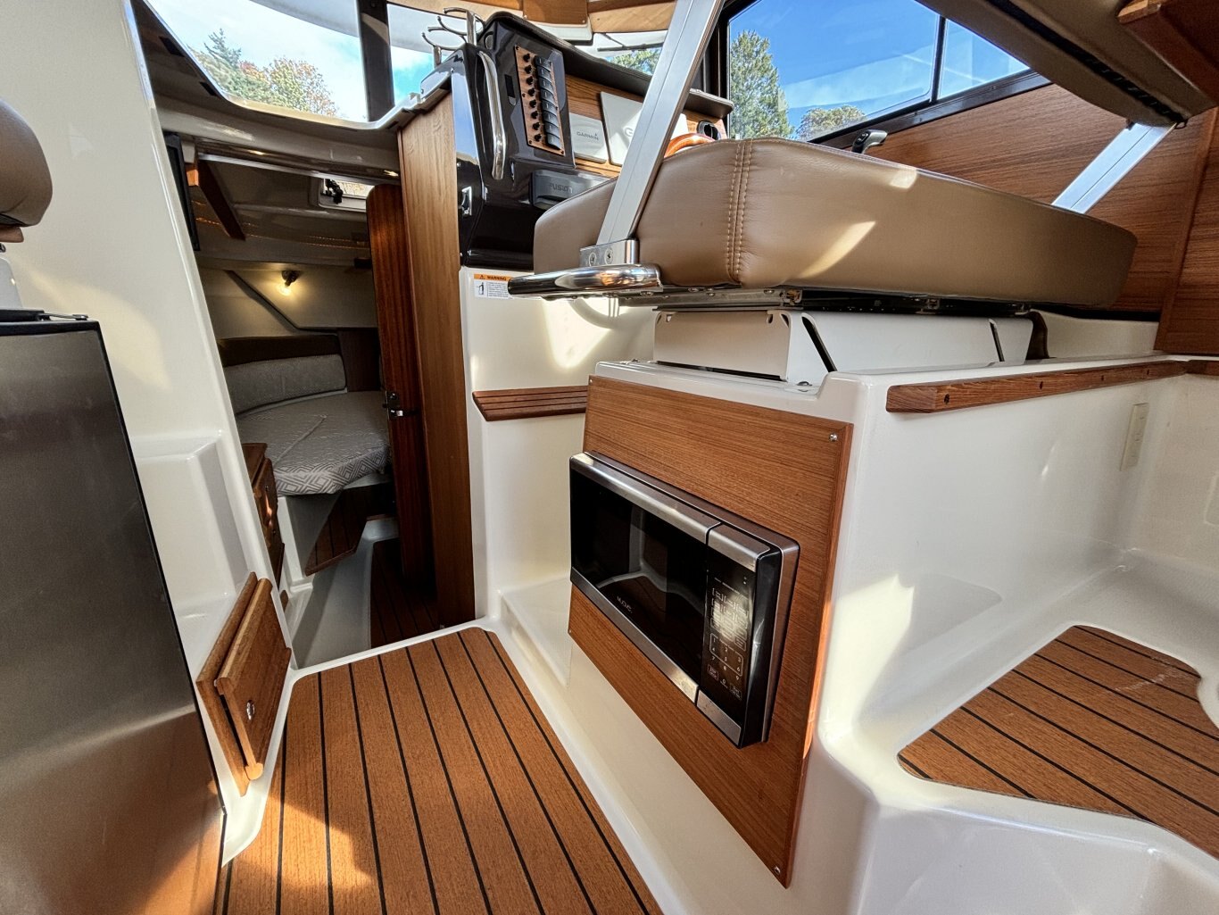 2021 Ranger Tugs R 27