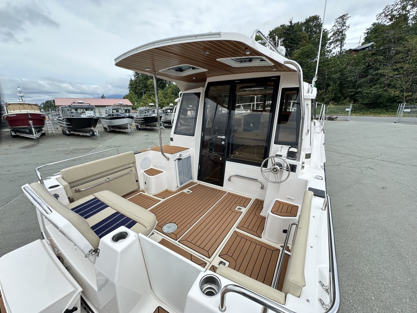 2025 Ranger Tugs R 29 S