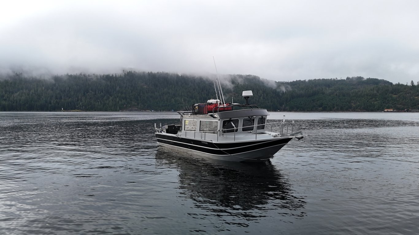 2013 Thunder Jet 32 Pilot Offshore