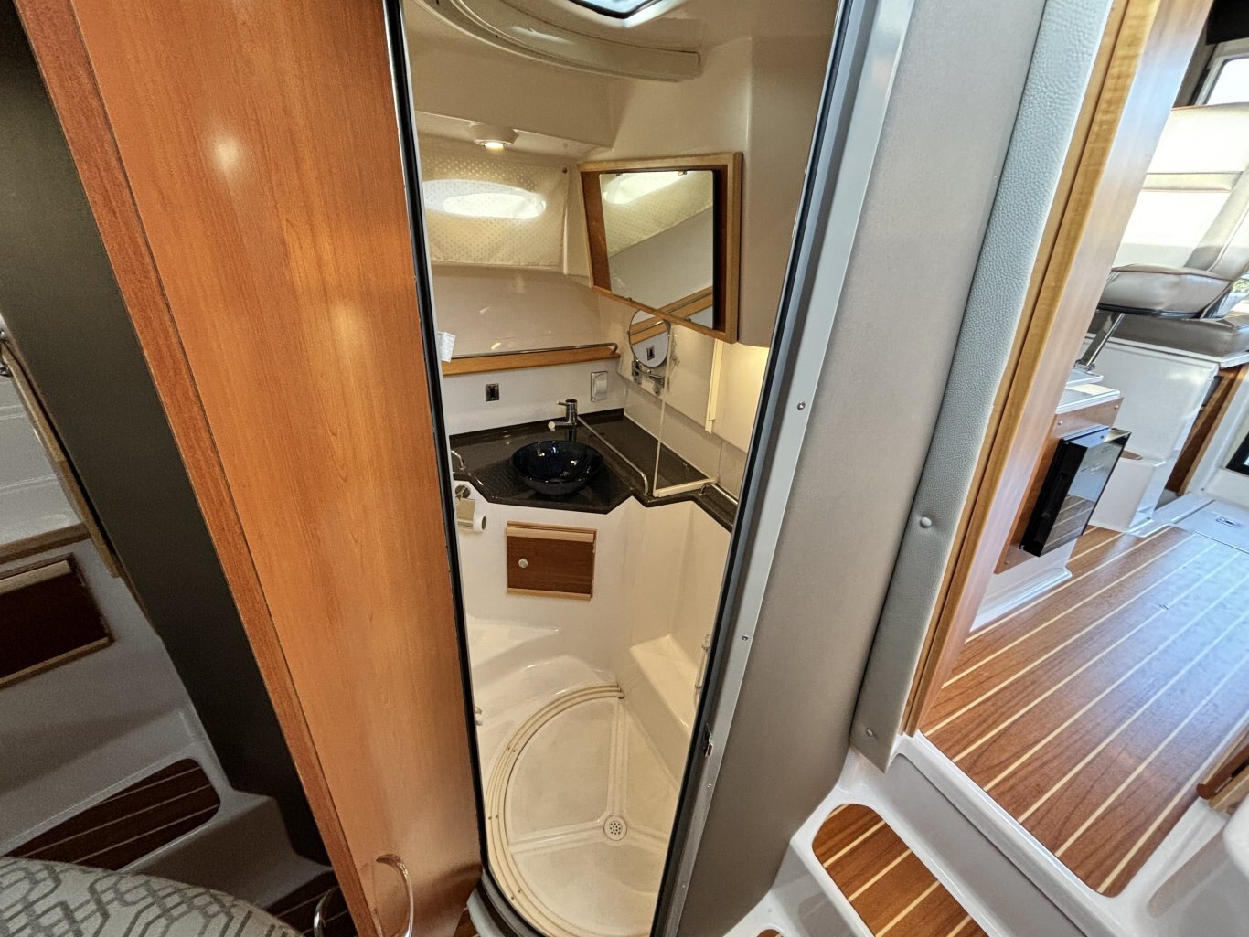 2022 Cutwater C 32 CB