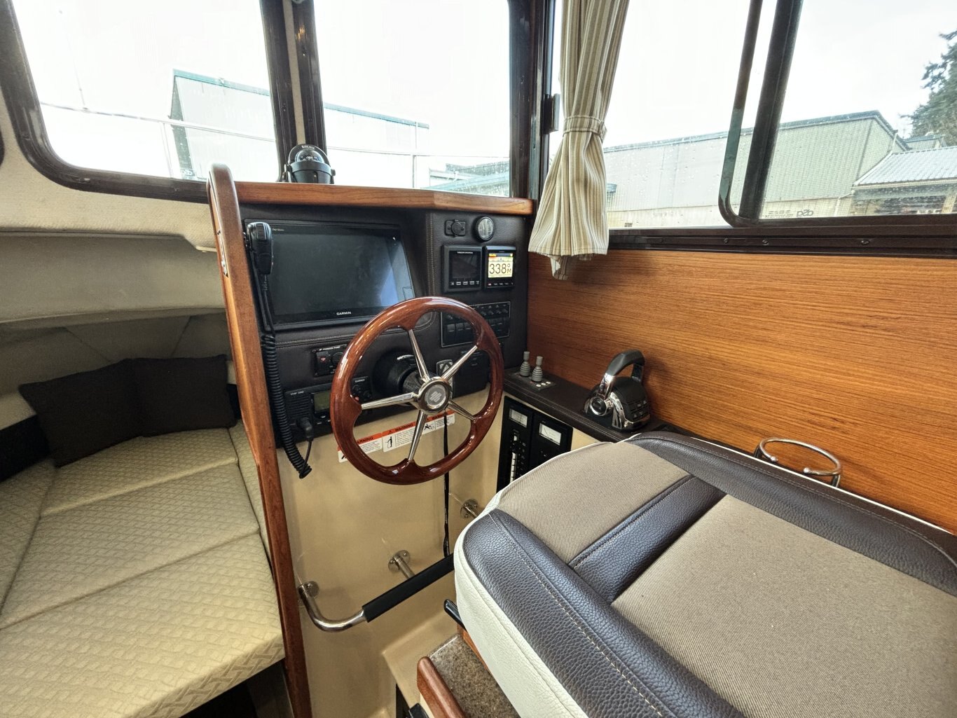 2017 Ranger Tugs R 27