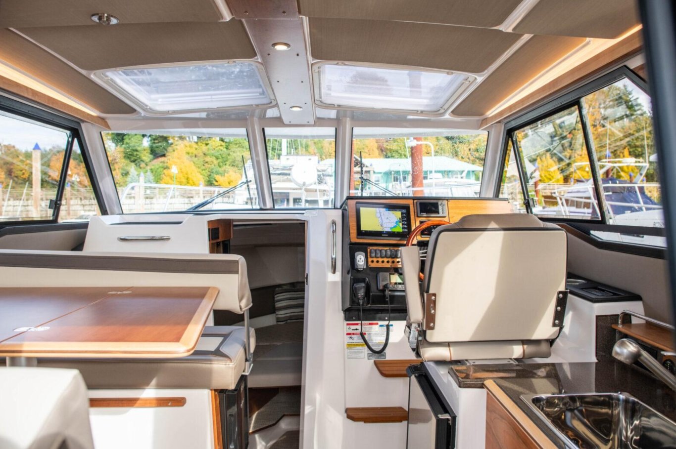 2025 Cutwater C 288 Coupe