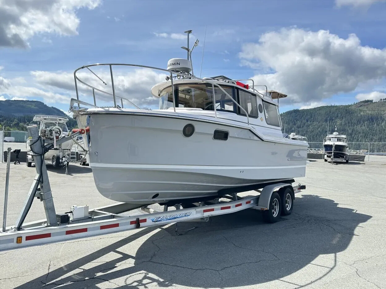 2025 Ranger Tugs R 23