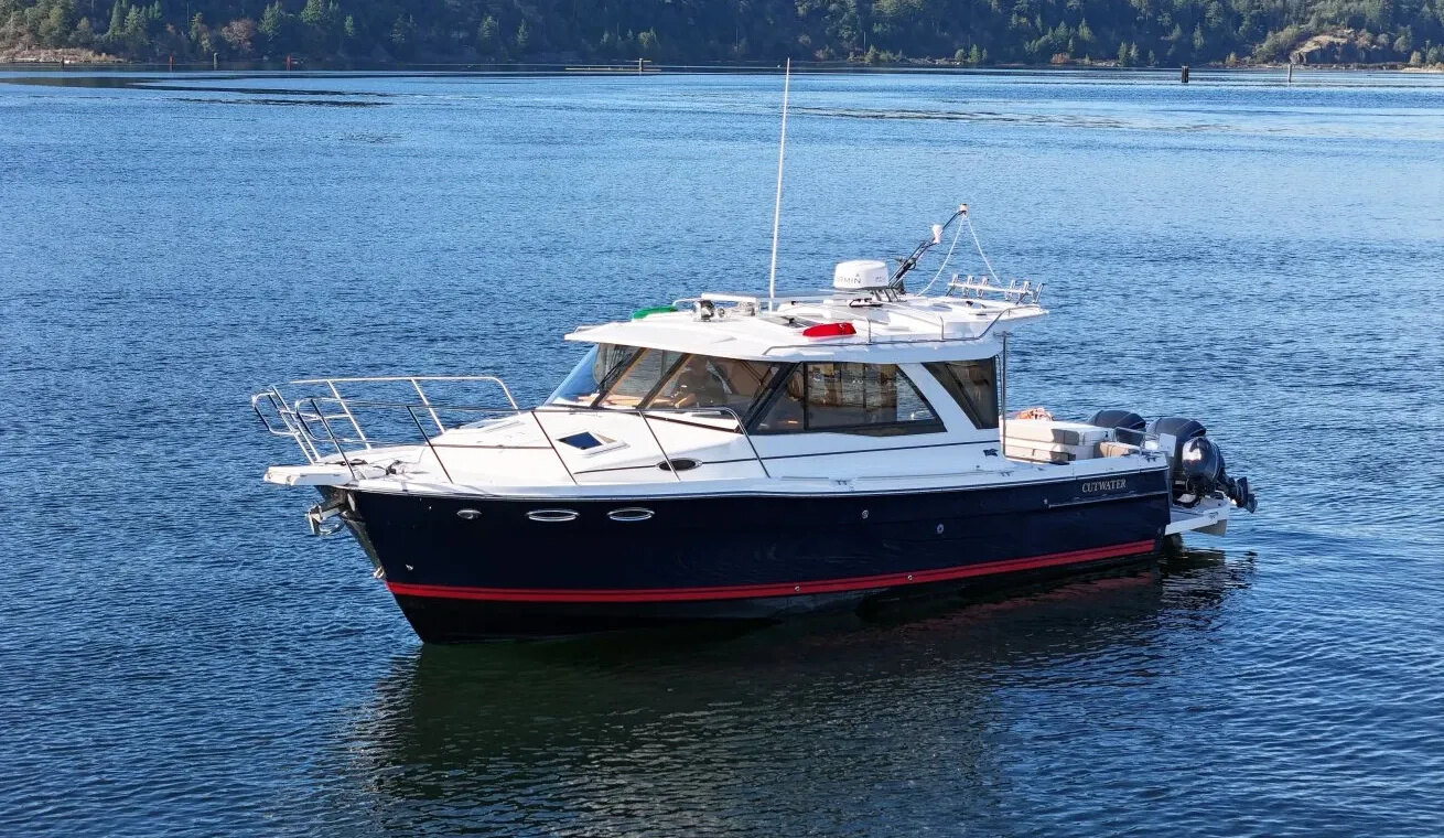 2019 Cutwater C 302 Coupe