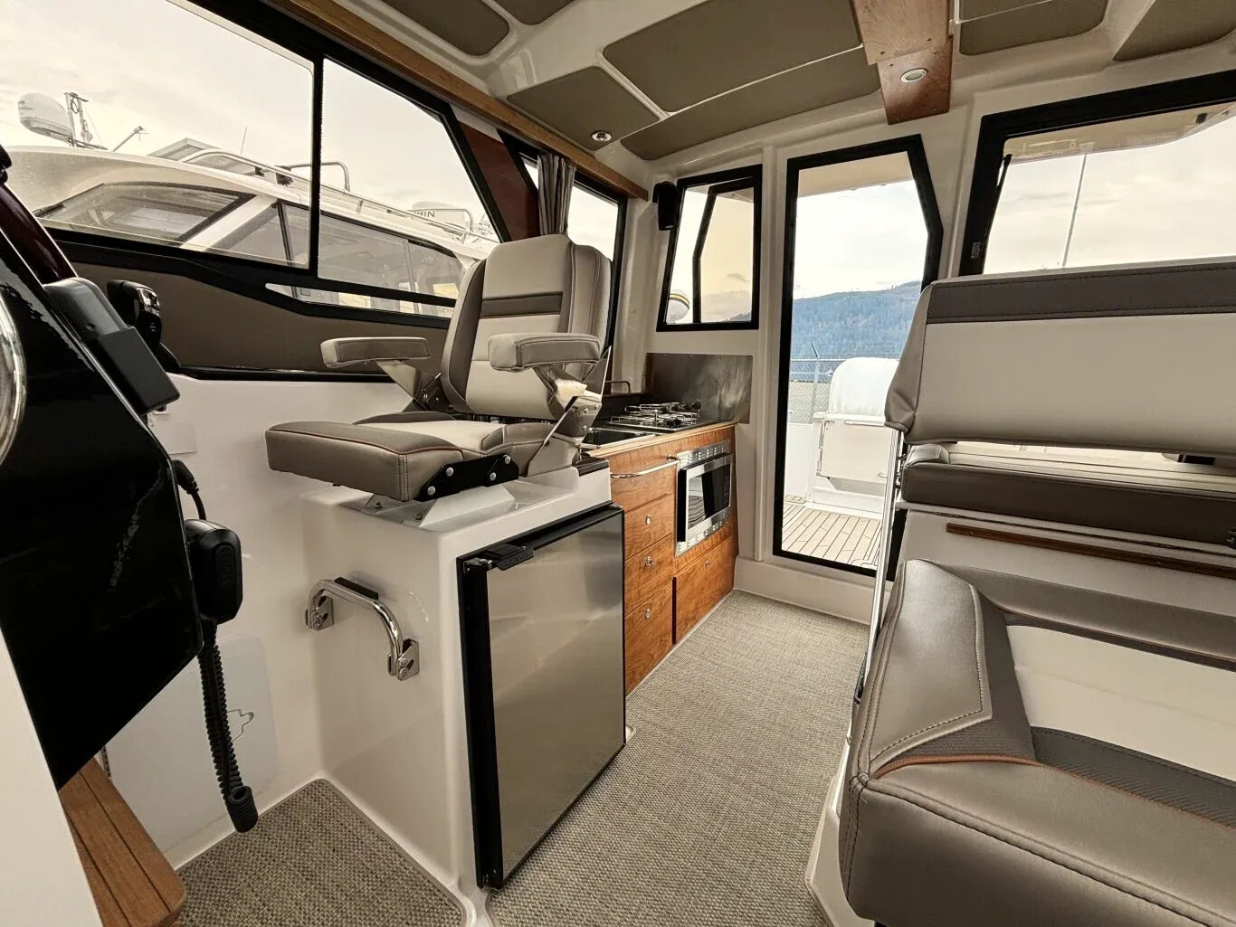 2026 Cutwater C 288 Coupe