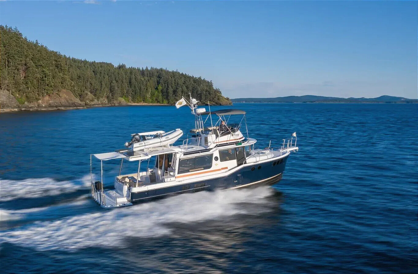 2026 Ranger Tugs R 43 CB