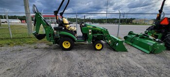 John Deere 4052R COMPACT UTILITY TRACTOR