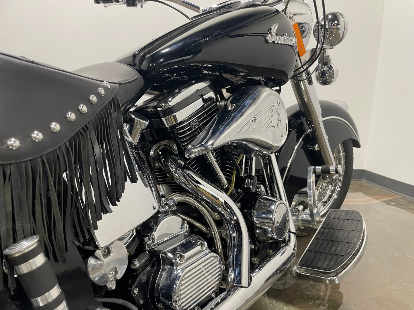 COLLECTORS ALERT 1999 Indian Chief #517 of 1100