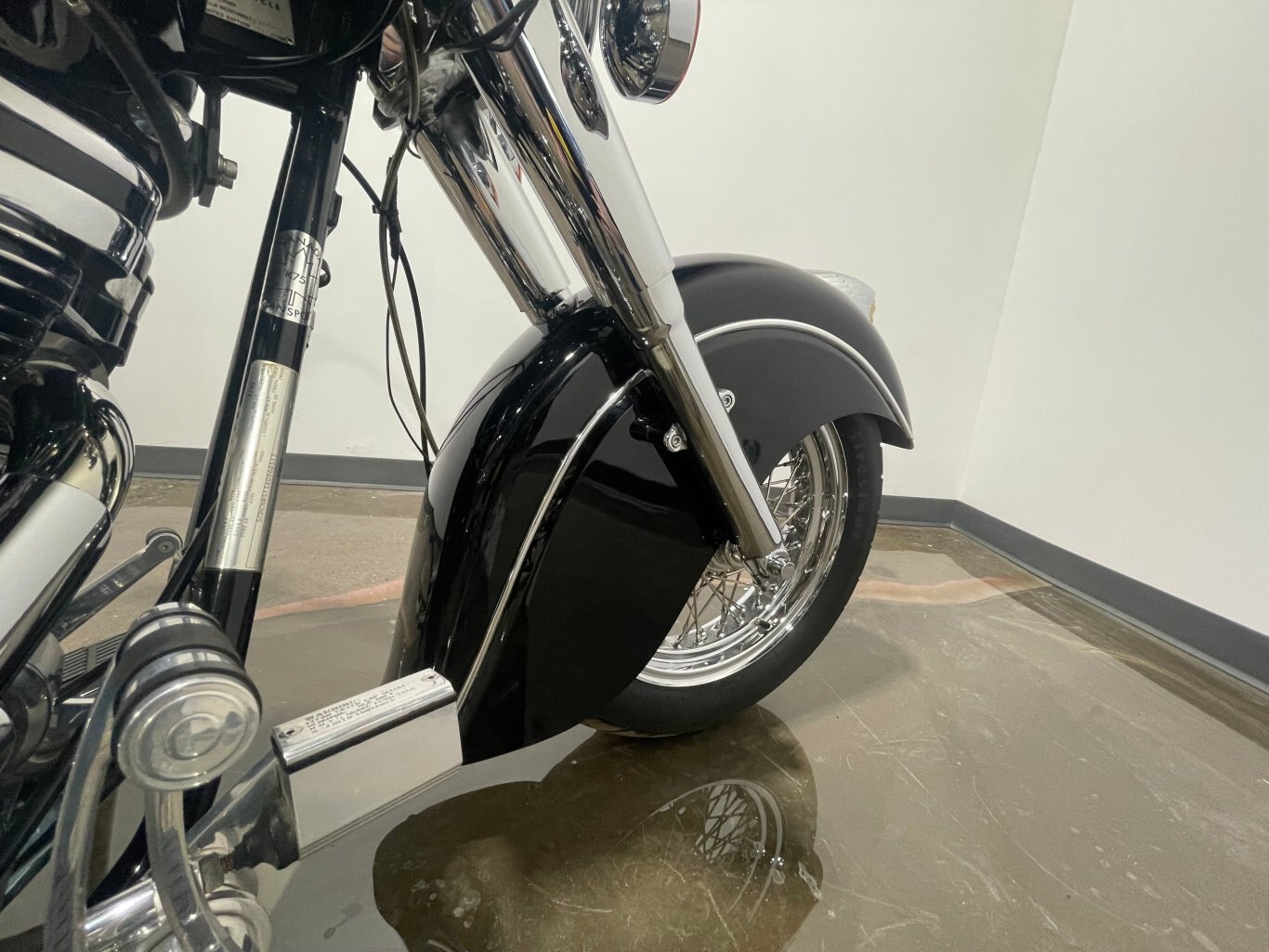 COLLECTORS ALERT 1999 Indian Chief #517 of 1100