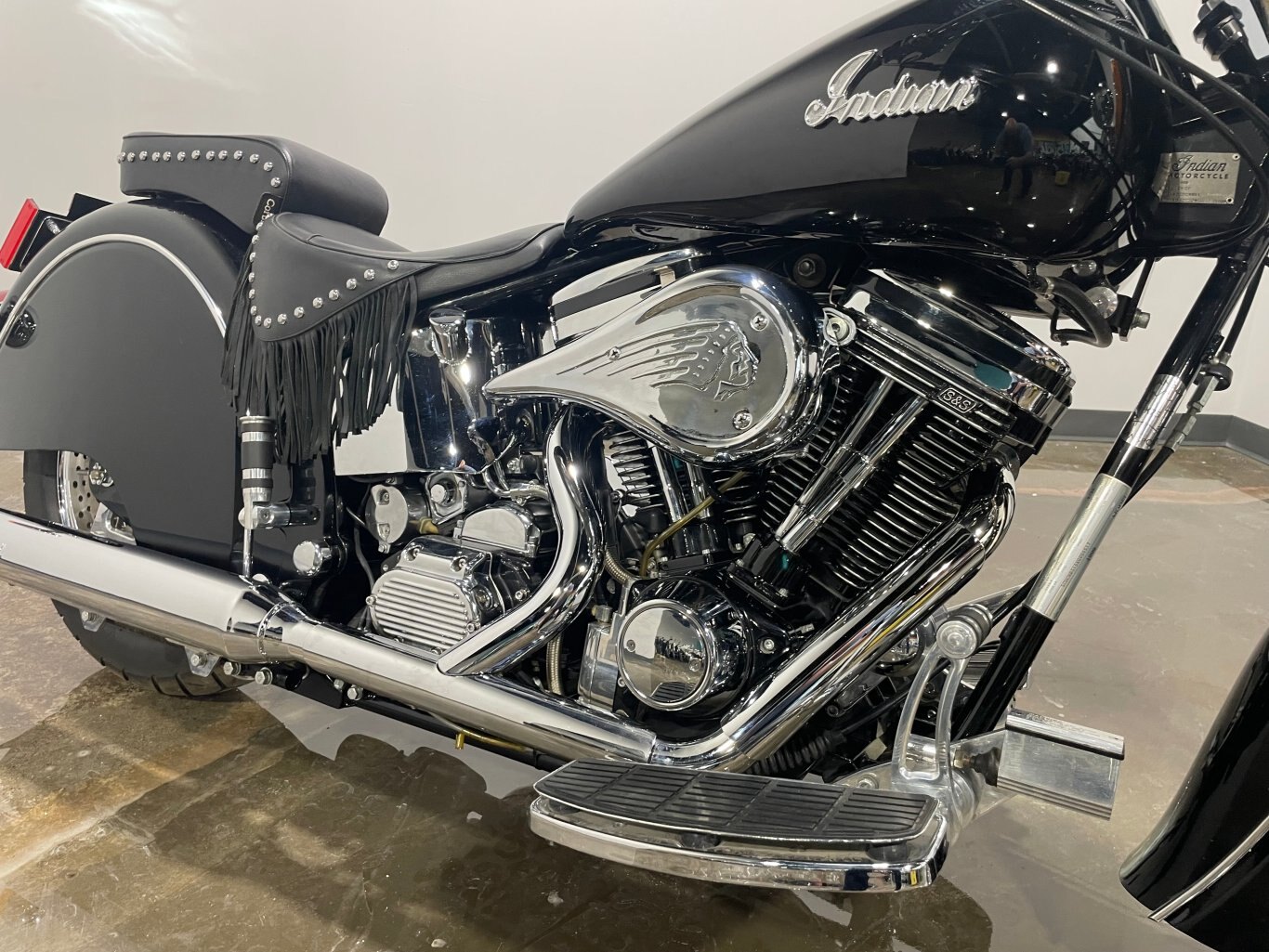 COLLECTORS ALERT 1999 Indian Chief #517 of 1100