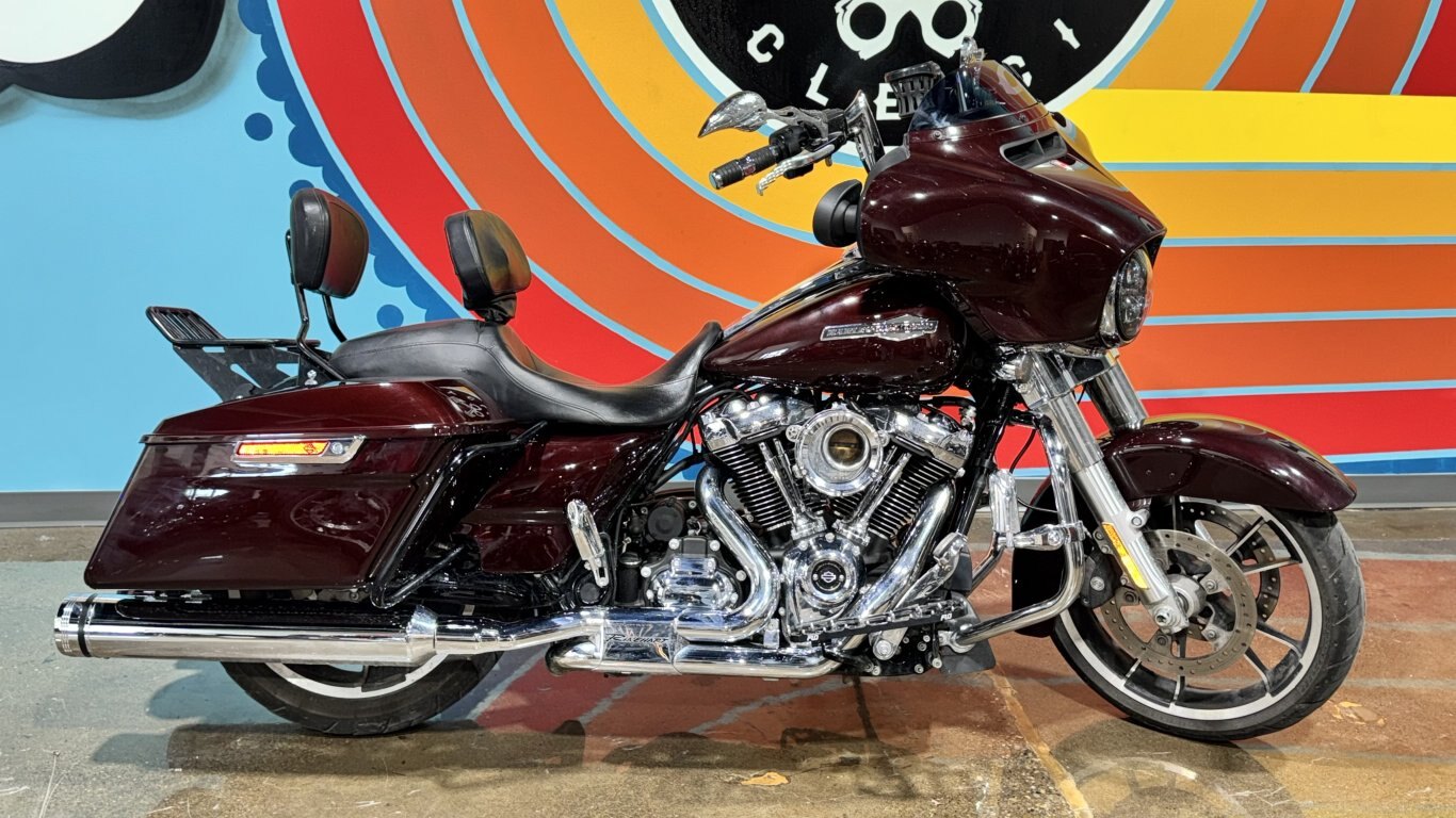 2022 Harley Davidson Street Glide FLHX