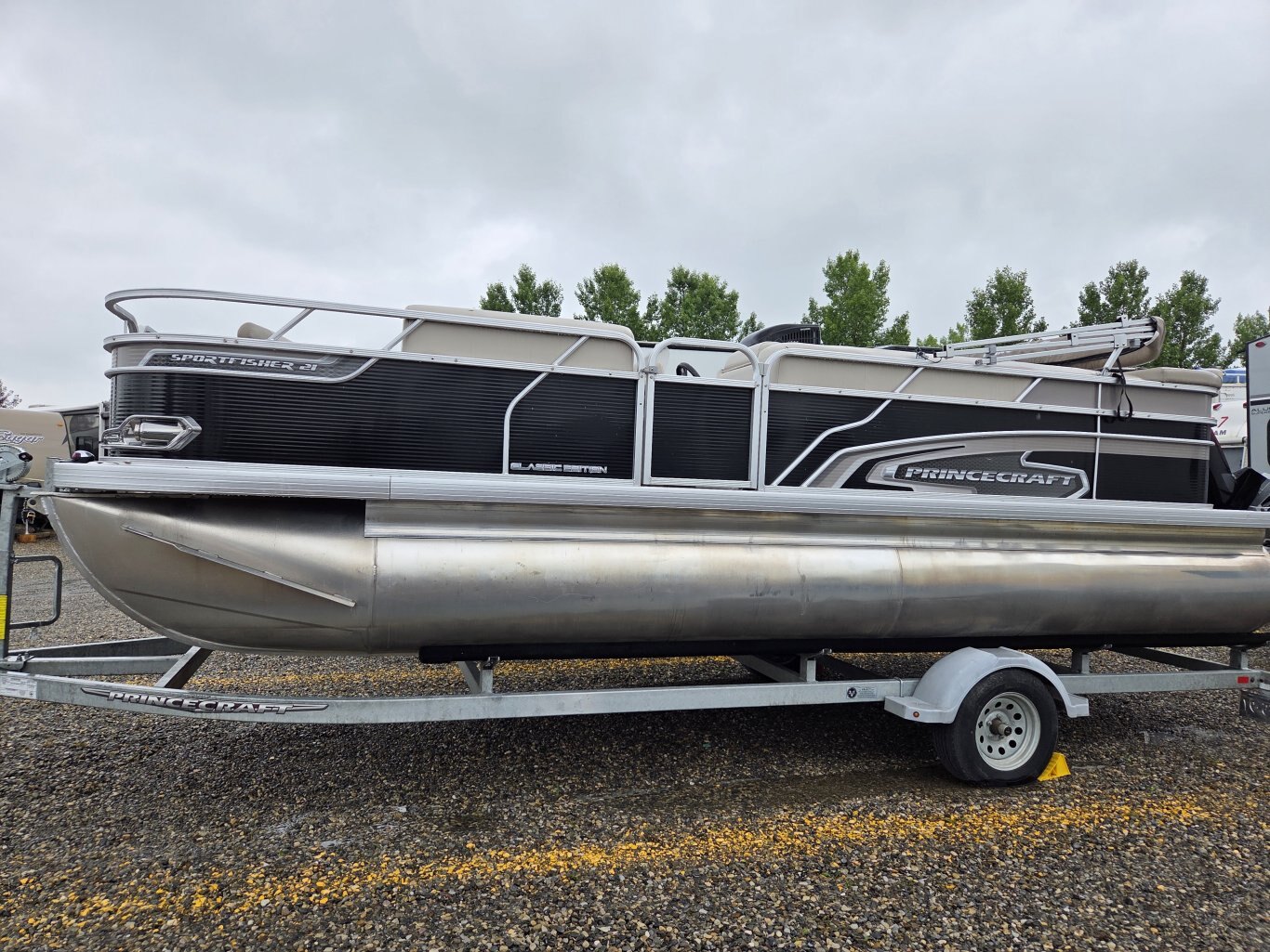 2018 Pinecraft Sportfisher 21