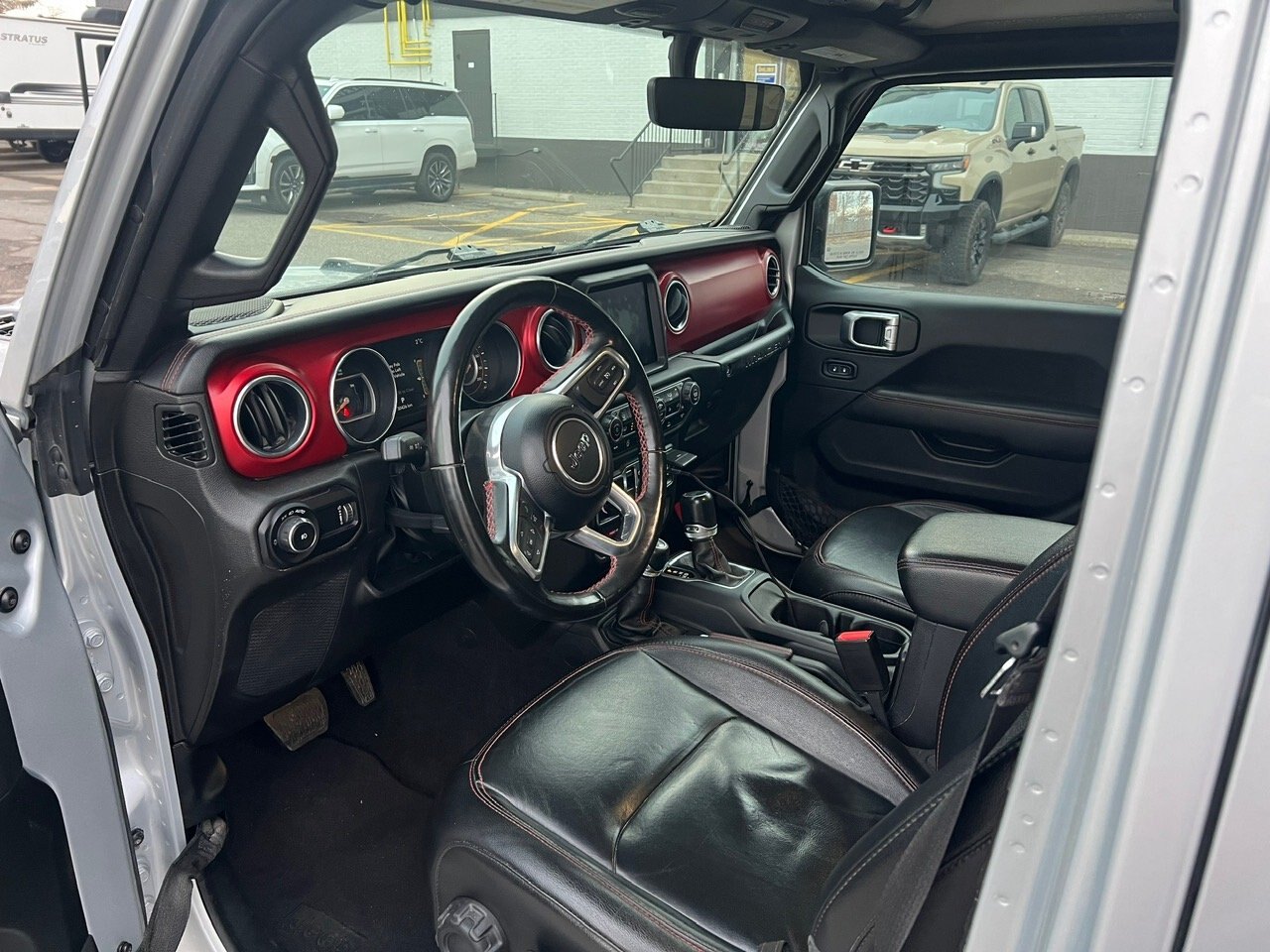 2023 JEEP WRANGLER RUBICON 4X4. EASY FINANCING FOR EVERYONE. ONLY $399 BIWEEKLY