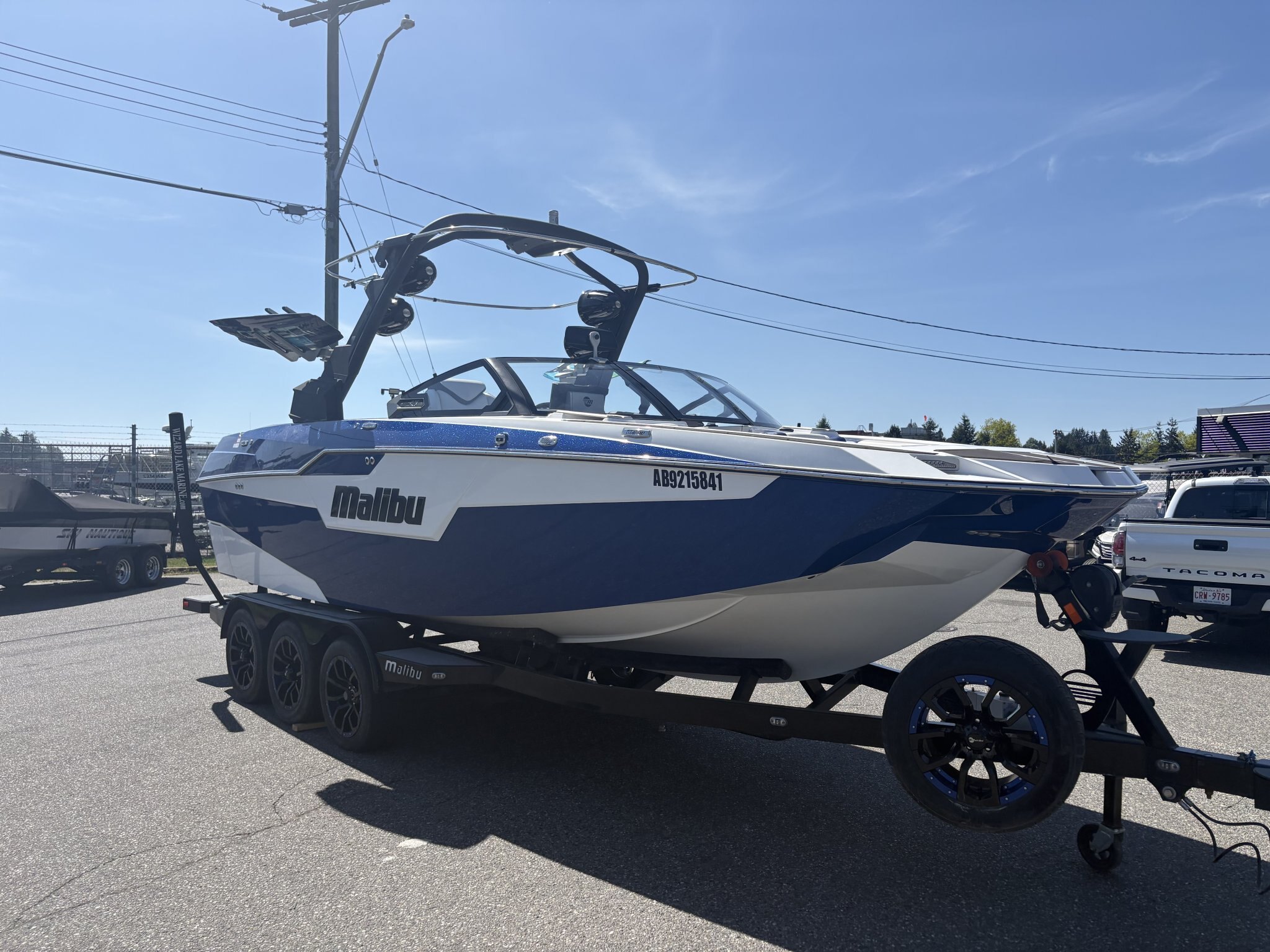 2021 MALIBU M240 ***FINANCING AVAILABLE*** AND WE DELIVER LAKE SIDE!