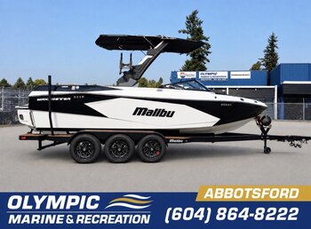 2025 MALIBU WAKESETTER 23LSVC*** HUGE FACTORY REBATES UNTIL THE END OF OCTOBER ***