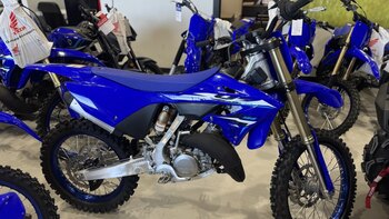 2025 Yamaha XSR700 Team Yamaha Blue