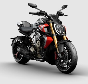 2026 Ducati Diavel V4 Ducati Black Roadster Livery