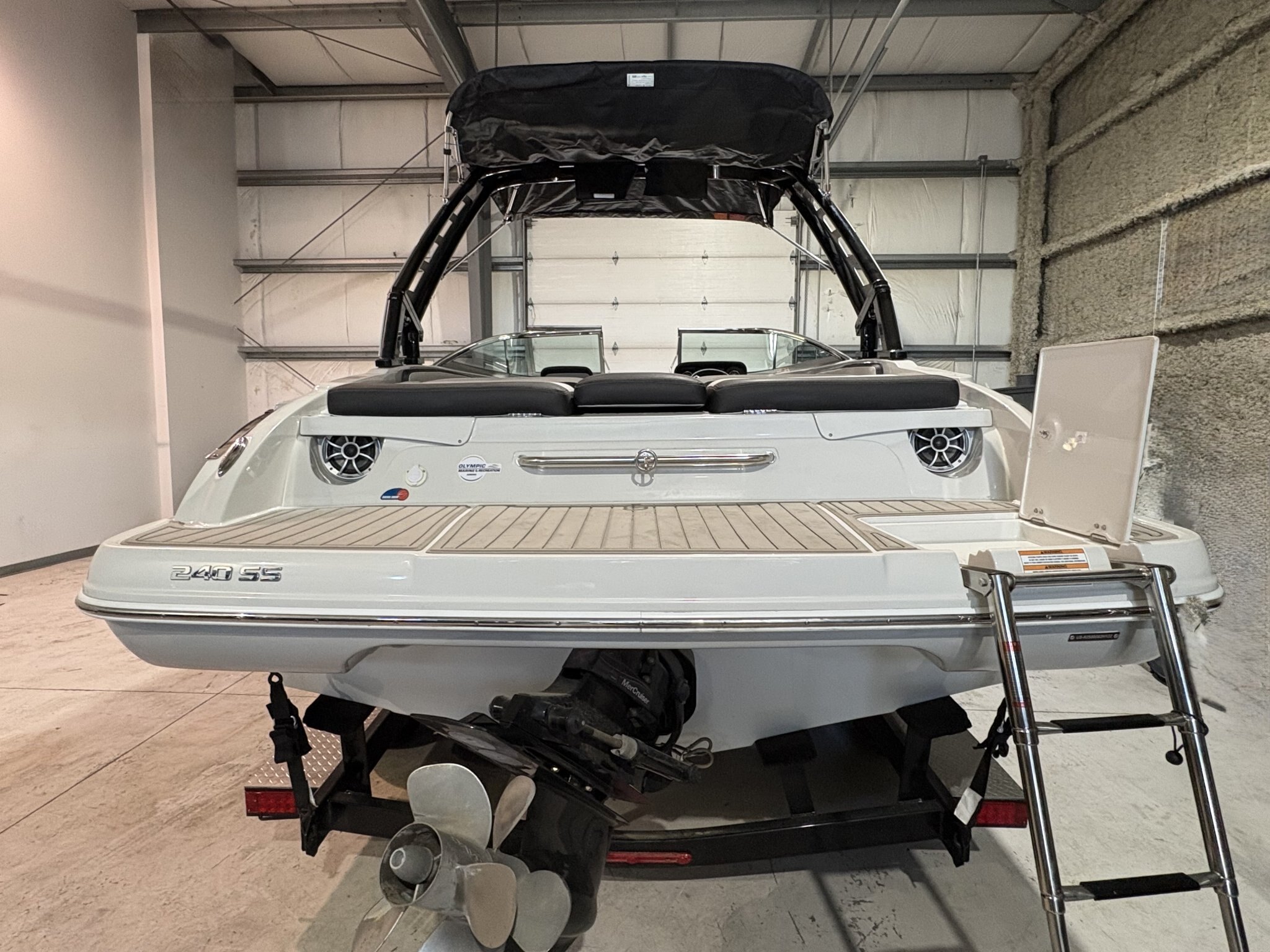 2022 Crownline 240 SS