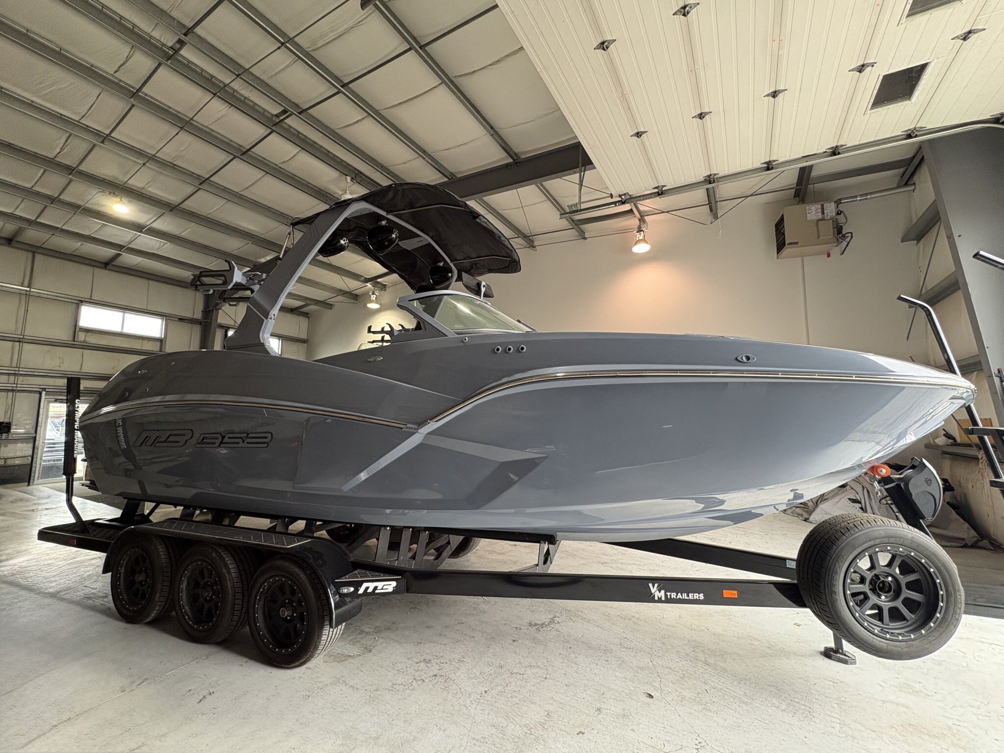 2025 MB SPORTS B52 25' ALPHA