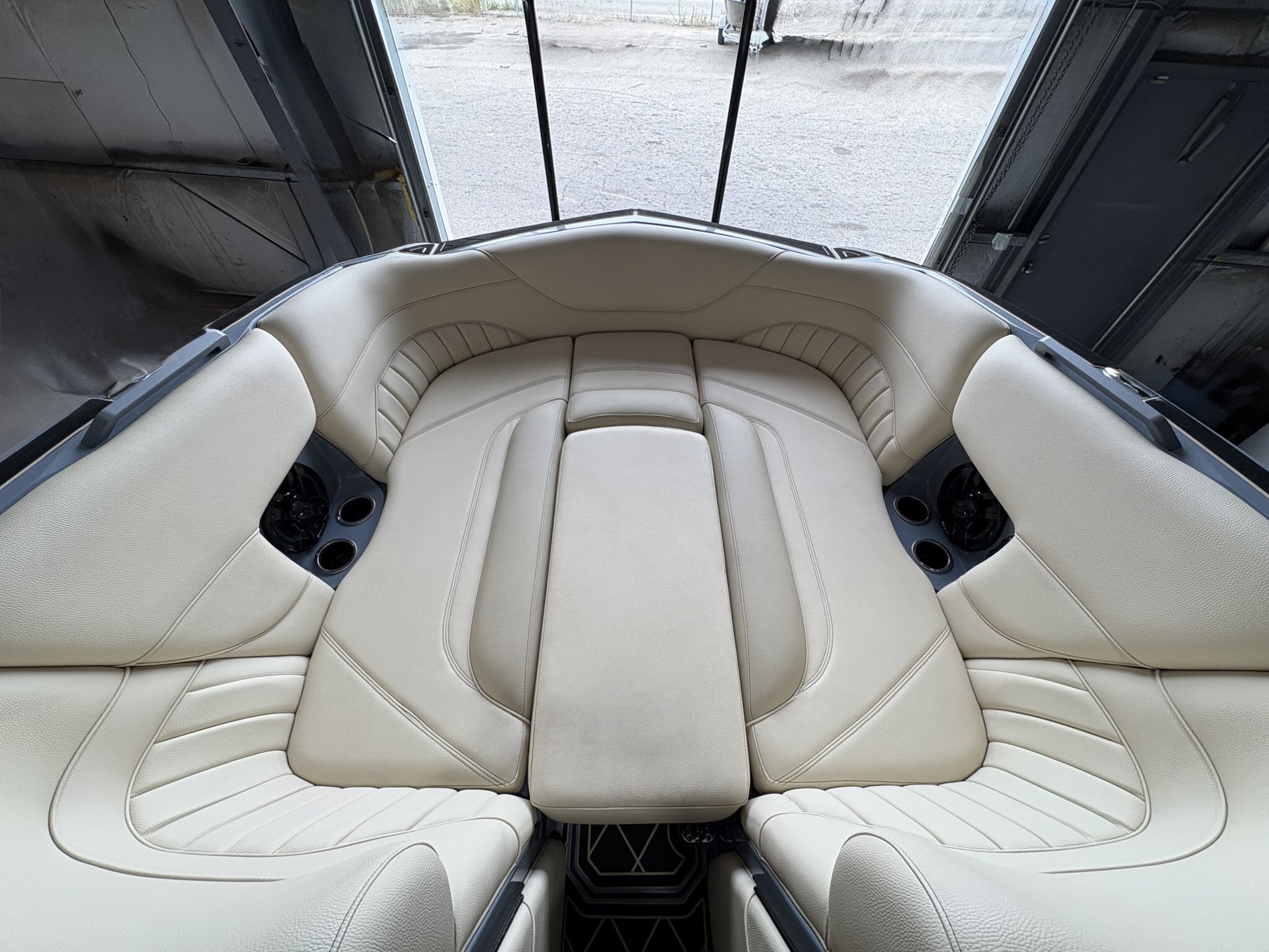 2025 MB SPORTS B52 25' ALPHA