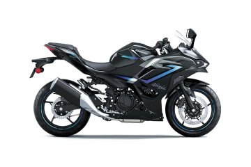 【てやん】2025年製 極美品 Bluemake 65型 てやん】2025年製 極美品 Bluemake 65型 バッグブランド「PELLE