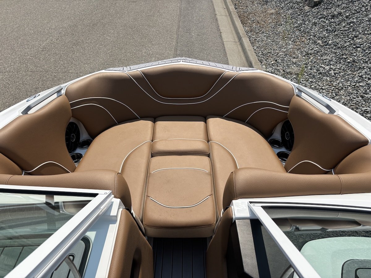 2027 MB Sports ALPHA B52 23