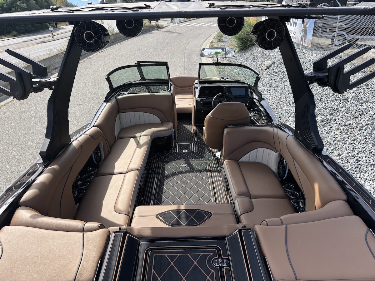2027 MB Sports ALPHA B52 23