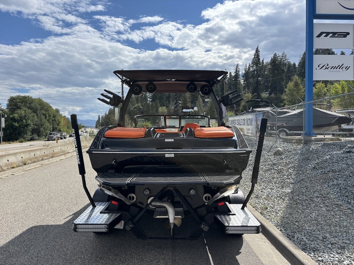 2027 MB Sports ALPHA B52 23