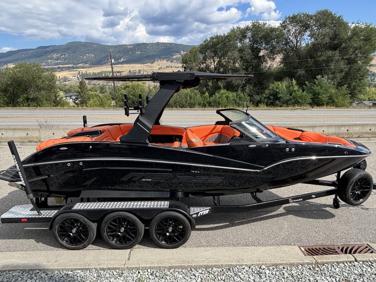 2027 MB Sports ALPHA B52 23