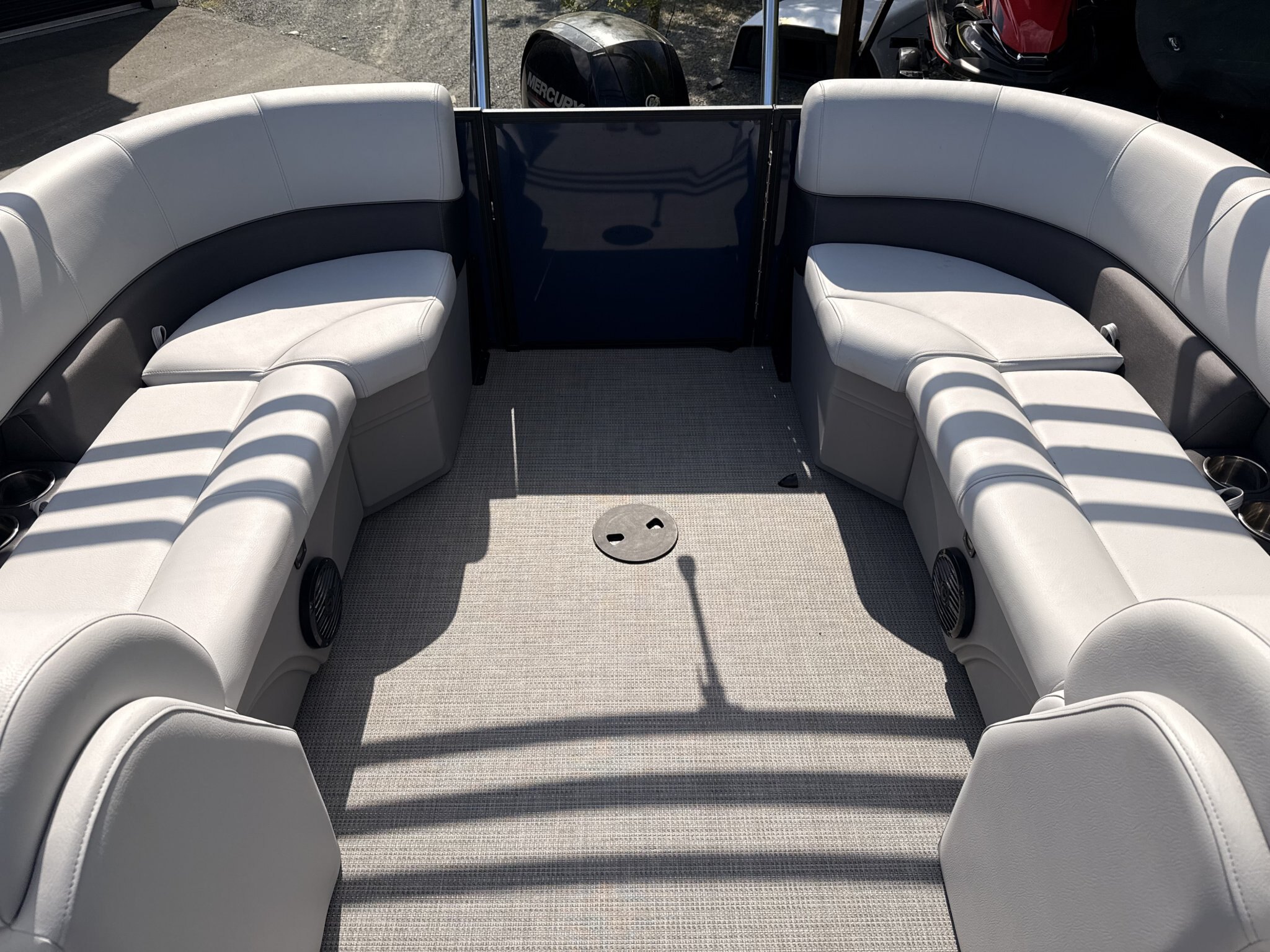 2024 BENTLEY PONTOONS FISH 223 CENTER WALK THROUGH