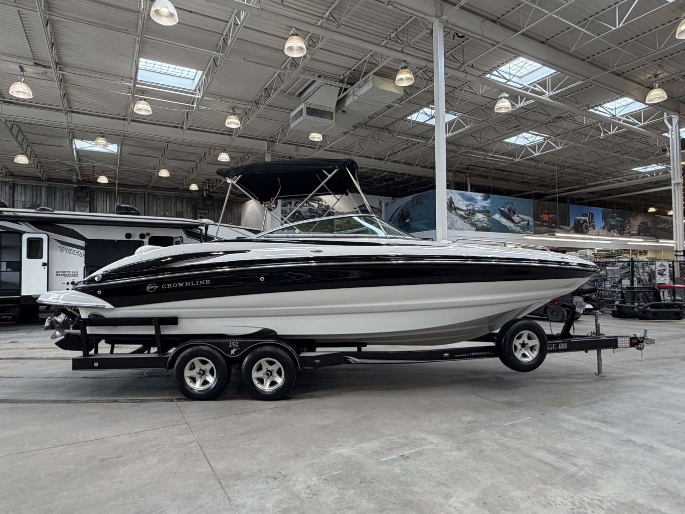 2007 Crownline 252 EX $94/week Endless Summer Fun!