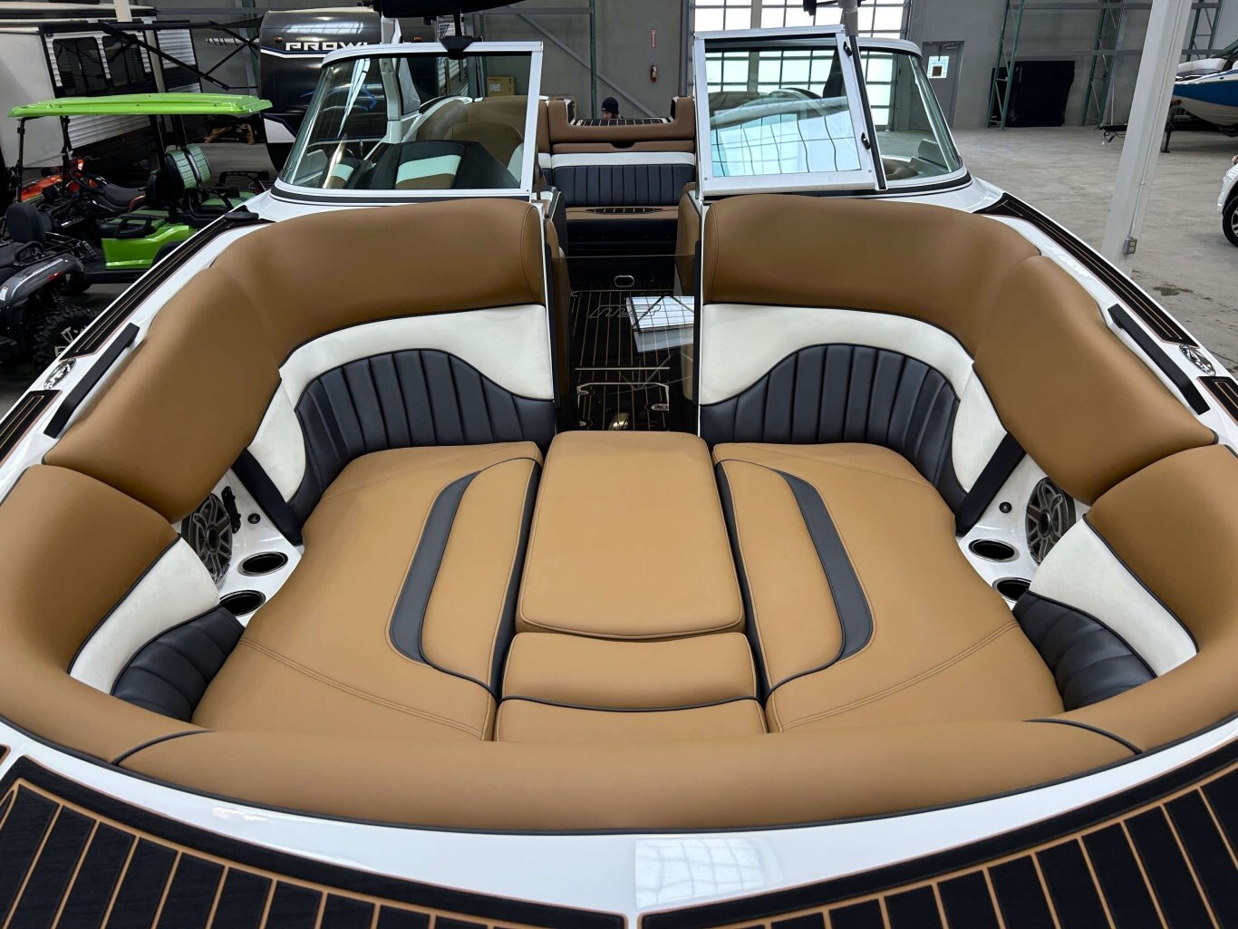 2025 MB Sports B52 25 ALPHA $324/week Ultimate Exceptional Surf!