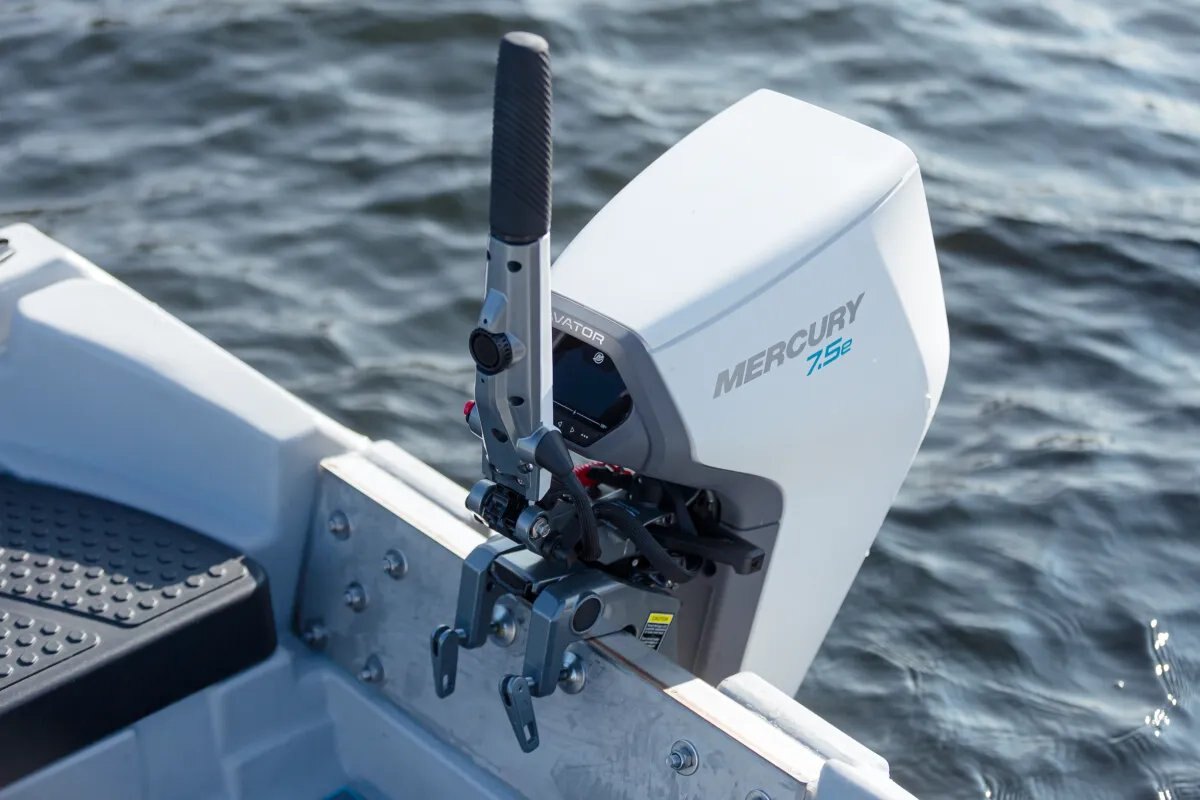 2025 Legend Pulse10 SC Packaged With Boat Only