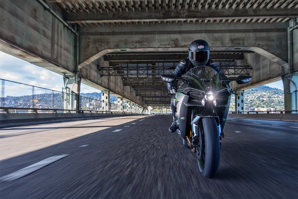 2026 Kawasaki NINJA H2 CARBON