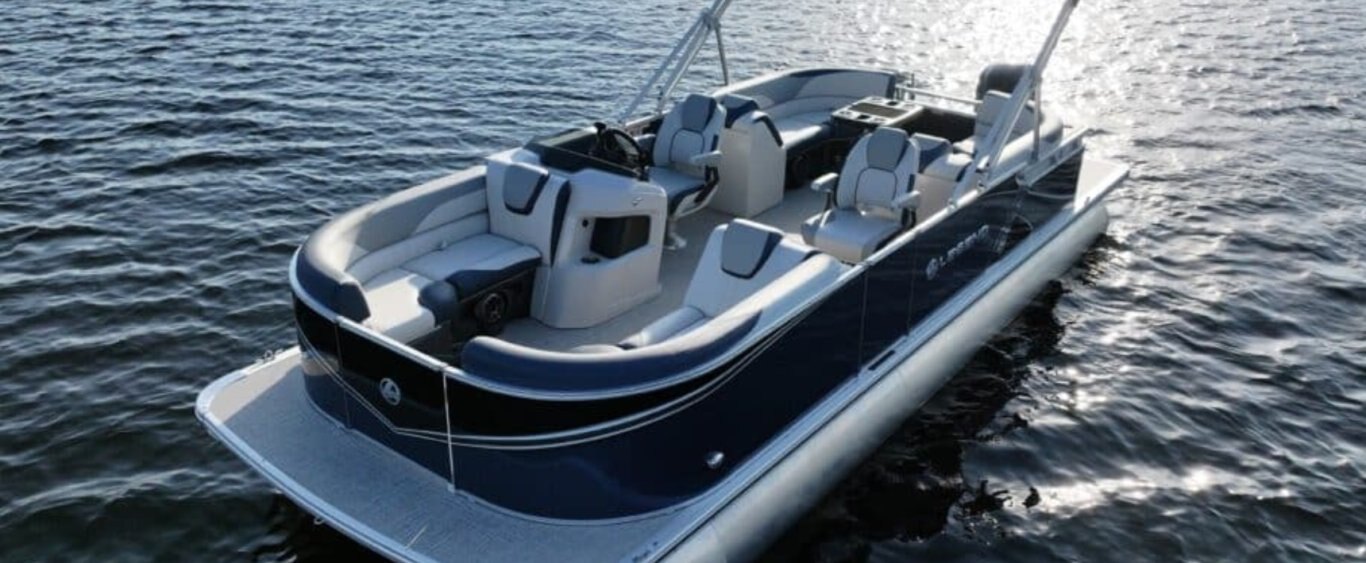 2025 Legend Q 21 RF white metallic