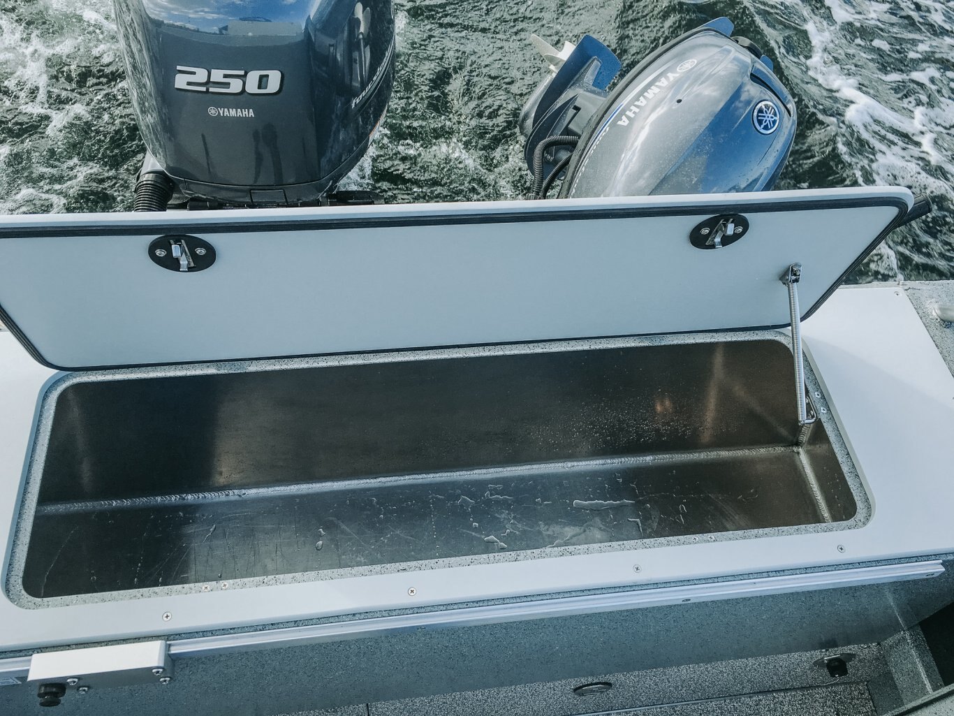 ALLIED BOATS — WARHAWK P23