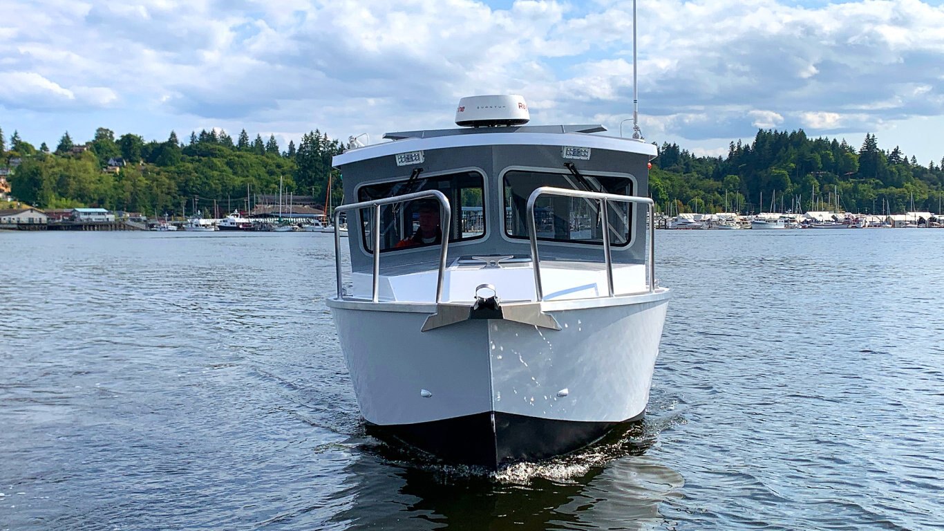 ALLIED BOATS — DOMINATOR 28