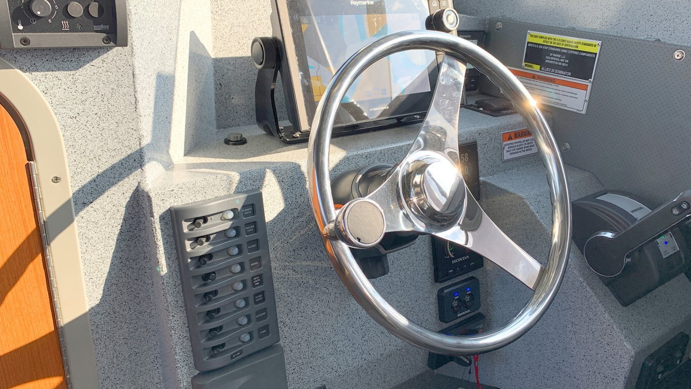 ALLIED BOATS — DOMINATOR 28